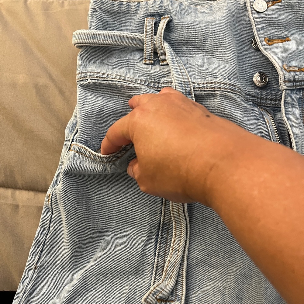 Forever 21 Belted Wide Leg Jeans - Light Blue - Picture 7 of 12